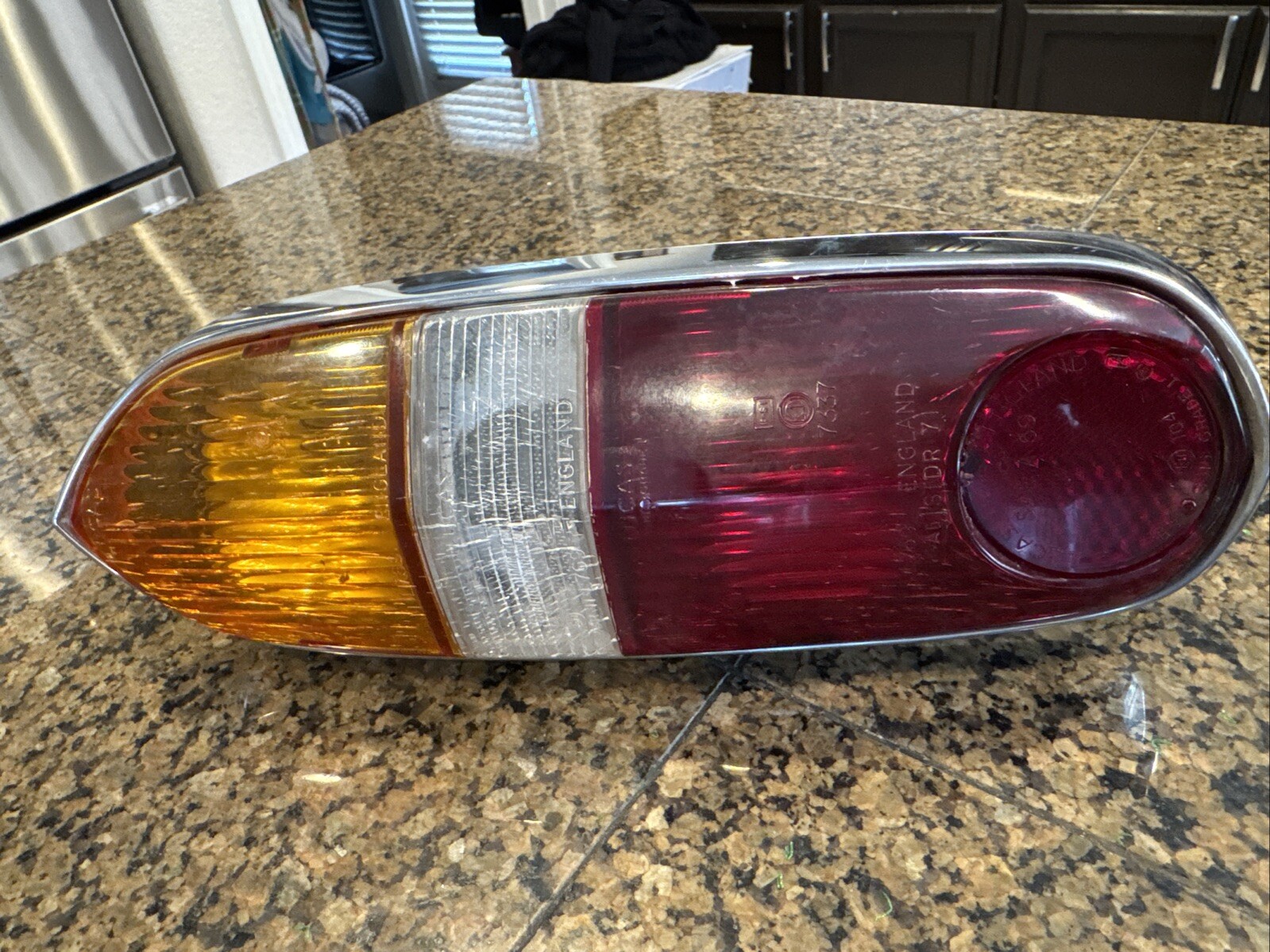 1974-1980 ROLLS ROYCE SILVER SHADOW II BENTLEY LUCAS TAIL LIGHT LAMP ASSEMBLY