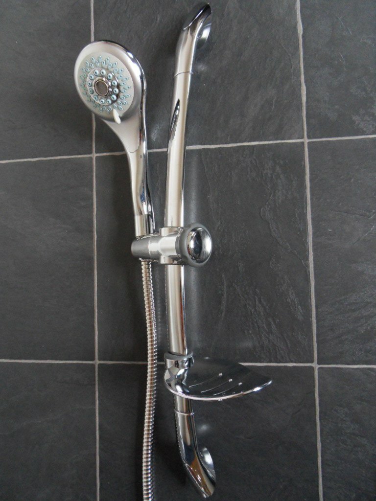 CURVED SHOWER RISER RAIL AND 5 FUNCTION MULTI SPRAY SHOWER HEAD AND