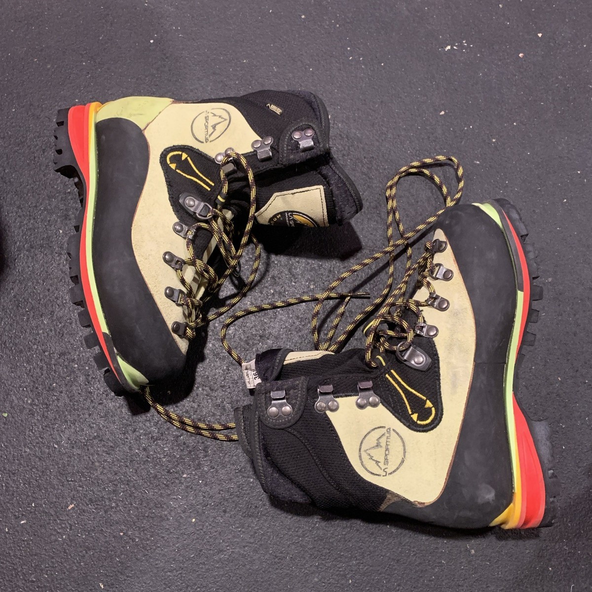 LA SPORTIVA - 冬用登山靴 LA SPORTIVA NEPAL EVO GTX® WOMAN La Sportiva Nepal EVO GTX Mountaineering Boot
