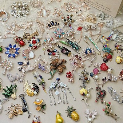 wholesale 20pcs Mix Design Vintage Brooch Pins Lot Enamel Crystal Pearl Resale