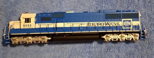 Athearn HO EMD Oakway Leasing SD60 #9033, sin sonido, DCC y listo para sonido | Condition: New