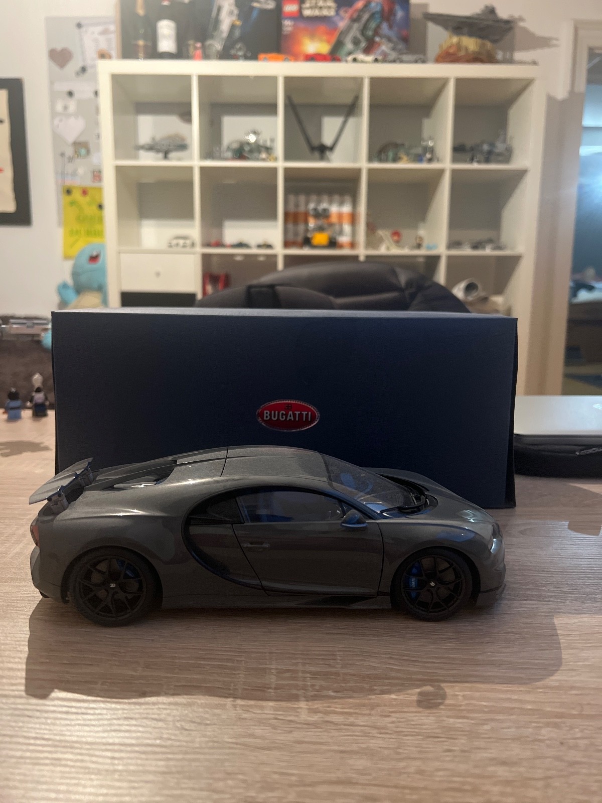 bugatti chiron 1/18 autoart
