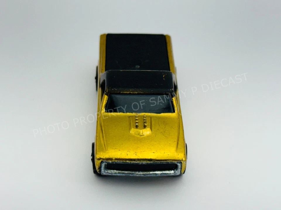 Hot Wheels Redline CUSTOM FLEETSIDE Gold US Black Interior Very Nice !!! - Image 3 of 4