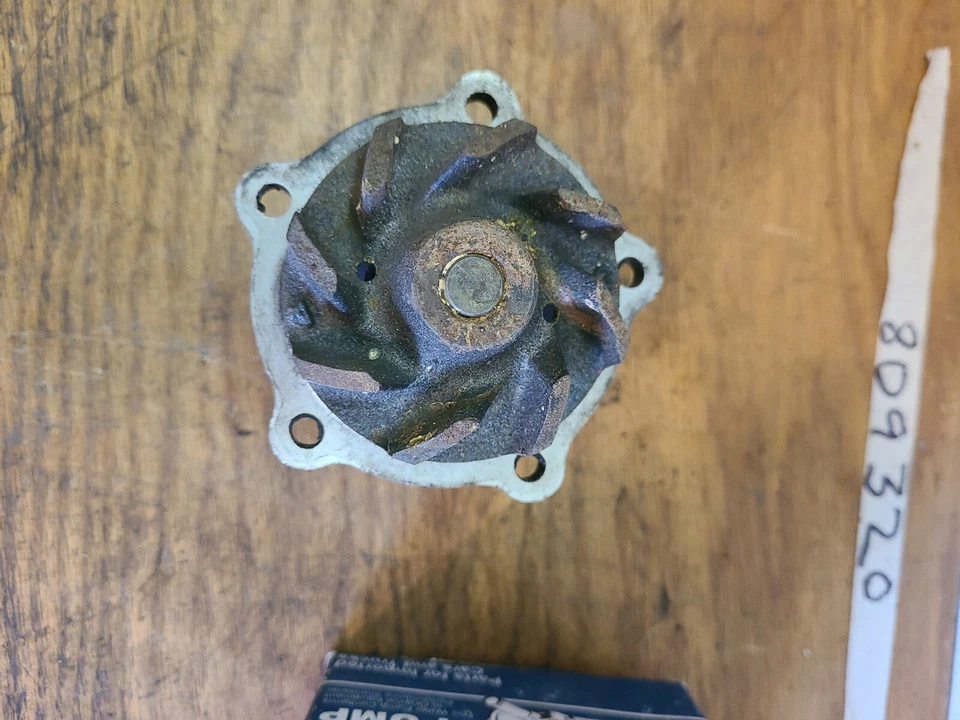 Bomba de agua del motor Beck/Arnley 131-1117 para Toyota Corona MK II, etc. Foto 3 de 4