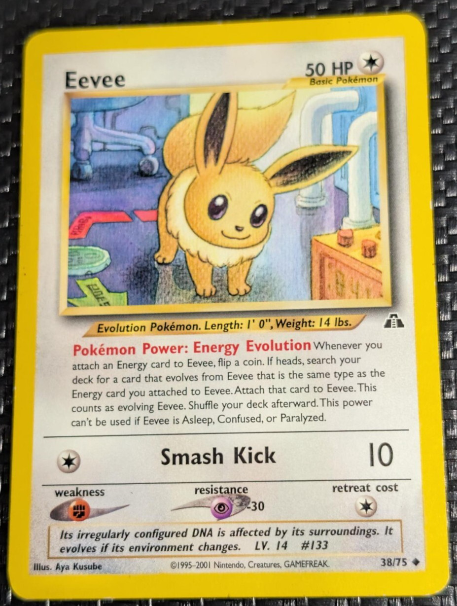 Eevee 38/75 Neo Discovery Vintage 2001 WotC NM Pokemon Card TCG