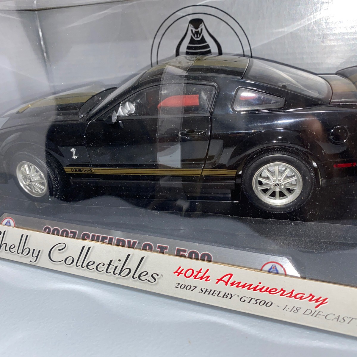 1/18 Shelby Collectibles 2007 Ford Shelby GT 500 Blue With White