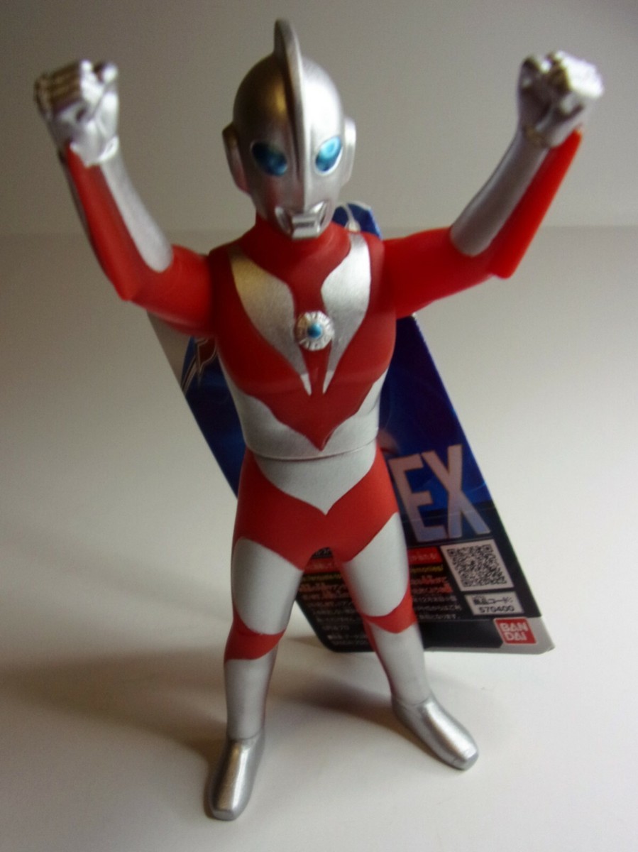 Bandai Ultra Hero Series EX Ultraman Powered Figure - US Bandai Ultra Hero Series EX Ultraman Powered Figure - US