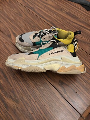 balenciaga triple s 42 Beige Green Yellow (used no box no insoles)