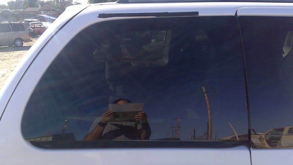 Cuarto trasero derecho Ford Windstar 1999-2001 pasajero ventana trasera de vidrio OEM Foto 3 de 4