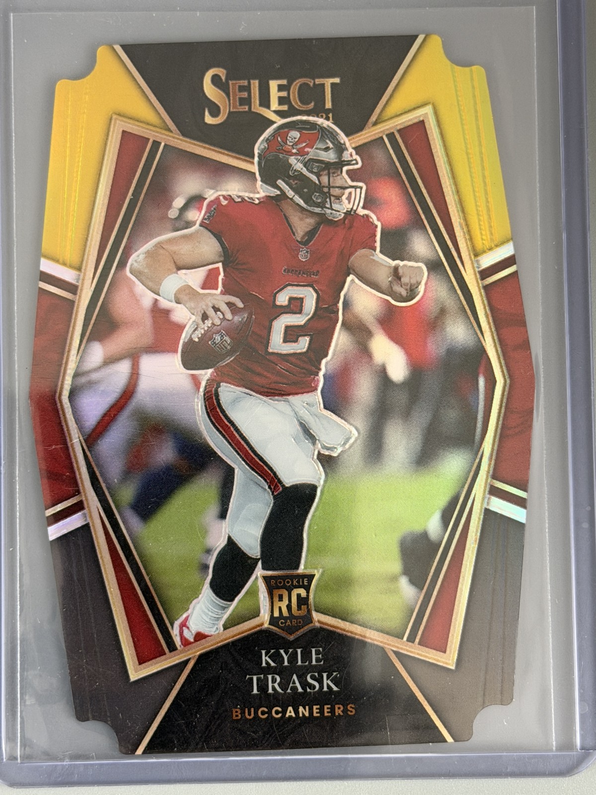 2021 Panini Select - Premier Level Kyle Trask #163 Black & Gold Prizm Die-Cut RC