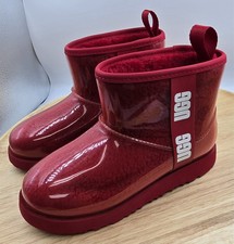 UGG KIDS CLASSIC CLEAR MINI II/SIZE 4/BRAND NEW 