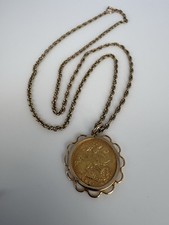1909 Half Sovereign Pendant Necklace 9ct Gold Chain & Mount Hallmarked 375 11.2g