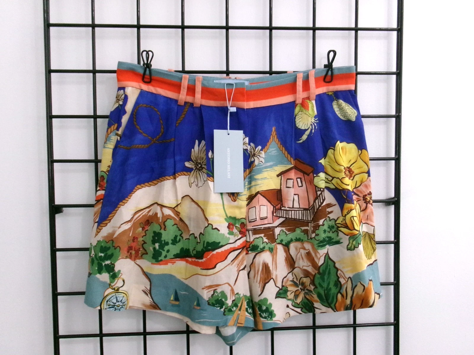 "NEW" ANTONIO MELANI / $129 🌸 SIZE 8 / 32" WAIST ==CUTE OCEAN PRINT SHORTS