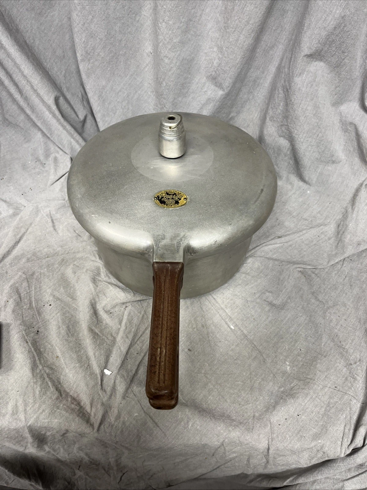 Vintage National Presto 4-Quart Aluminum Pressure Cooker Model #40