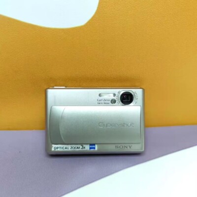 Sony Cyber-shot DSC-T1 5.0MP 3x Optical Zoom CCD Digital Camera