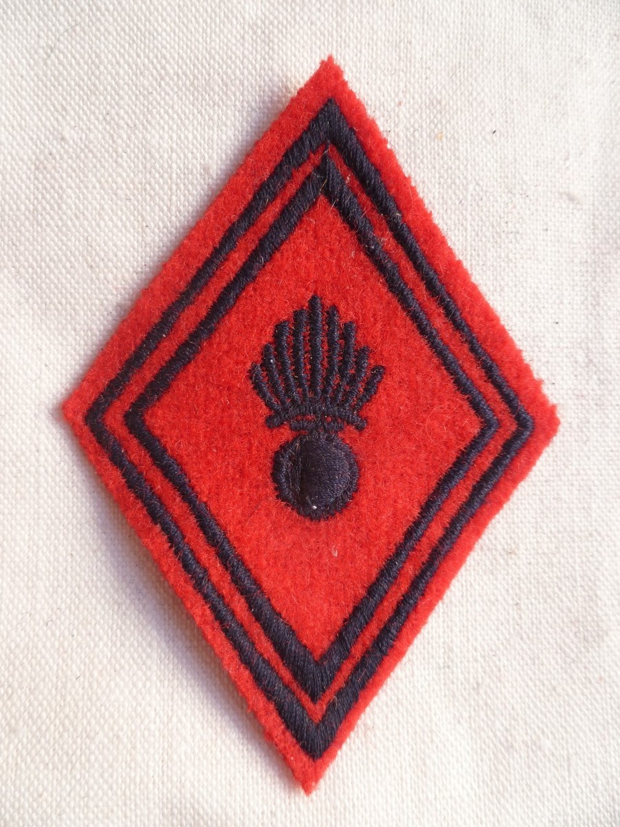 Insigne Losange tissu modèle 1945 Patch Grenade des TRANSMISSIONS