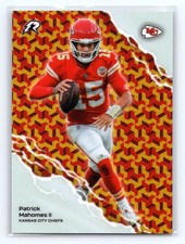 2025 Topps Resurgence #P-13 Patrick Mahomes II Perfect Fits