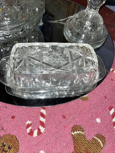 Vintage Anchor Hocking Starburst Glass Butter Dish With Lid