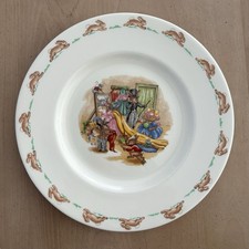 ROYAL DOULTON BUNNYKINS Decorative Plate. English Fine Bone China. Fast Shipping