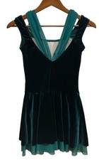 Weissman Dress Women  s SA Green Sleeveless Flutter Layered Velvet Lined Layered