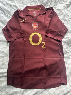 Arsenal Nike 2005 06 Player Match Issue Home Redcurrant Shirt. Henry. Total 90