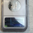 Foto 9 di 13