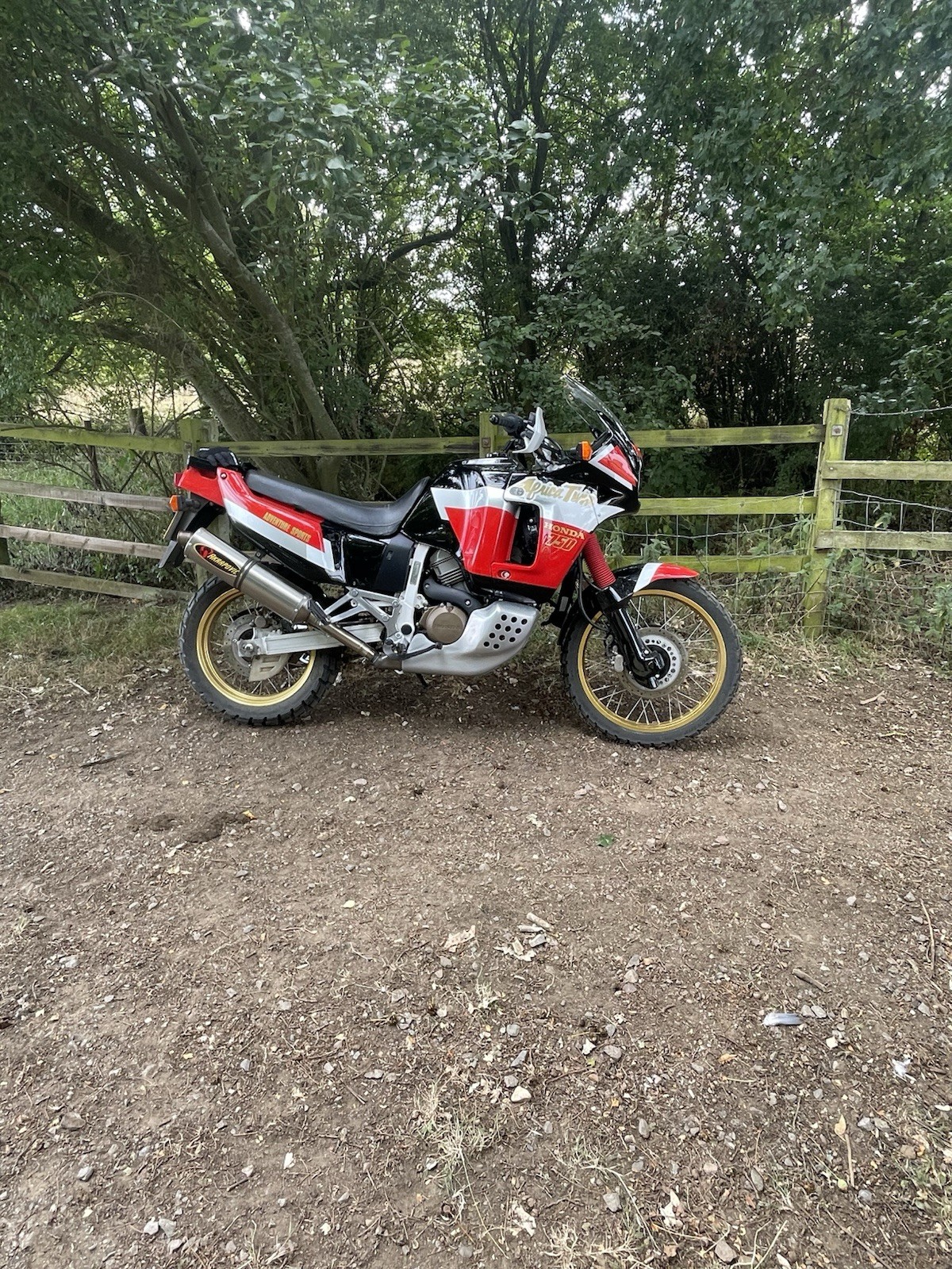 Honda Africa Twin Xrv750 Rd04 3 item image