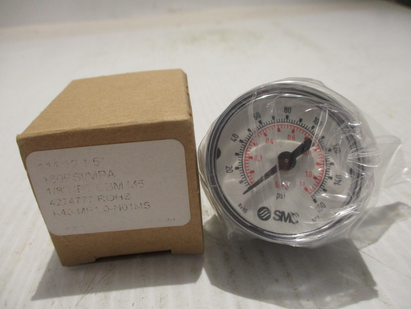 NEW SMC 111.12.1.5" PRESSURE GAUGE 1/8" NPT BACK 0-160PSI