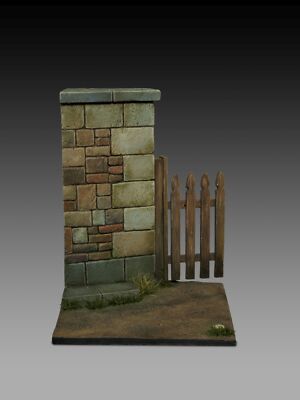 MW22 ROYAL MODEL 867 BASE WITH WALL AND GATE ACCESSORIES