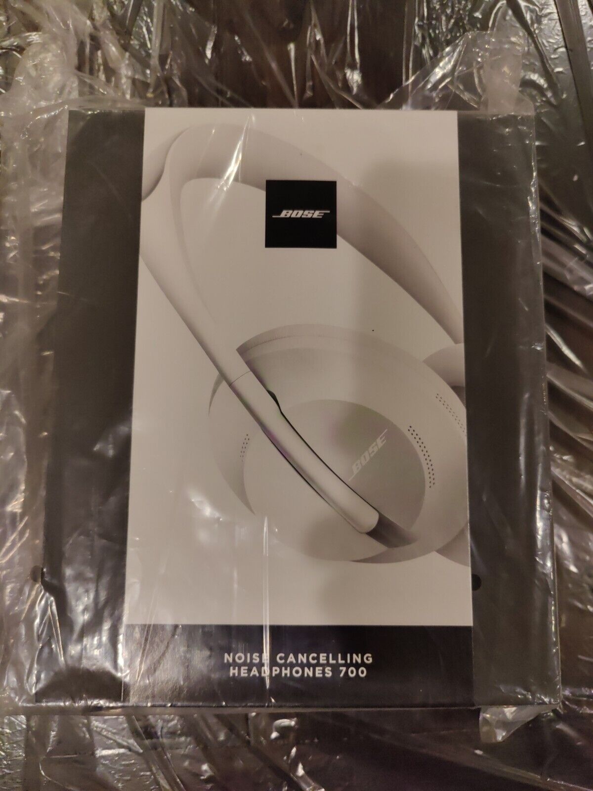 Bose Noise Cancelling Headphones 700 – Luxe Silver (re-newed