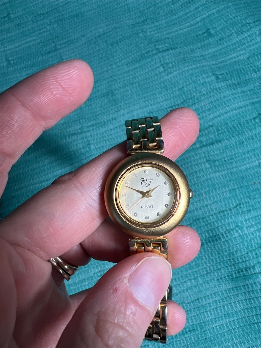 Ladies Cuff Watch Quartz 377 Nice watch L2