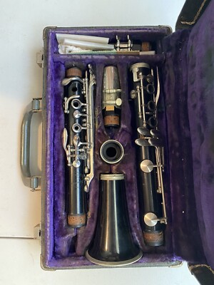 Lablanc Vito Reso-Tone Beginners Clarinet Musical Instrument in Hard Case