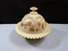 Northwood Custard Glass Chrysanthemum Sprig Round Covered Butter Cheese Dish