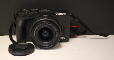 (RI1) Canon EOS M6 Mark II 24.2MP Digital Camera - Black (For Parts or Repair)