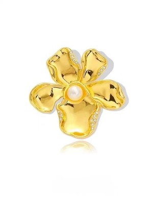 Brooch Pins Gold Flower Pearls Rhinestone Petal Lucky Floral Lapel Brooches for