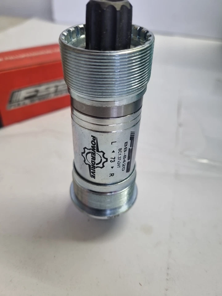 FSA Power Drive Bottom Bracket Cro-Mo Spindle - 73mm x 113mm 210-3533 REF A20 - Image 4 of 4