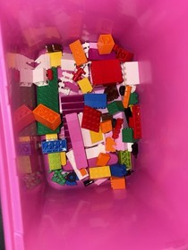 LEGO 2008 Pink Brick Box 5585 See Description