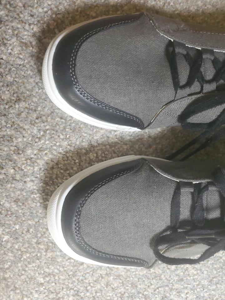 Zapatos informales LUKEES By MUK LUKS Cruise Glide para hombre talla 11 gris negro usados  Foto 4 de 4