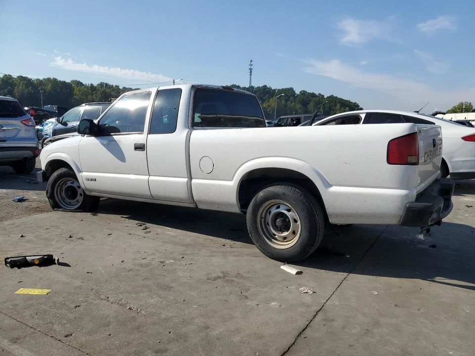 Speedometer US Cluster With Tachometer Fits 01-05 BLAZER S10/JIMMY S15 5266599 - Image 2 of 4