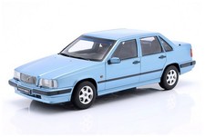 Triple 9 Volvo 850 1993 Fjord Blue Metallic 1:18 1800522