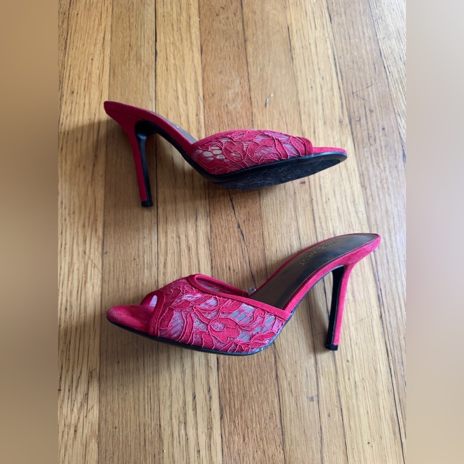 Vintage Nine West Red Lace Heels Sz 7.5