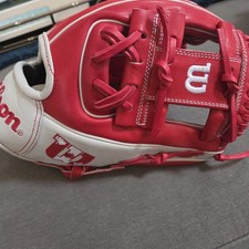 Wilson A2000 1786 LE Canada Country Pride Glove Infield RHT 11.5" Never Used