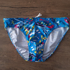 Nice Men's Vintage Swim Brief Size: 7 XL . DO NOT SHIP TO THE UNITED STATES 