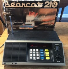 Bearcat 210 Scanner Radio with Antenna in Original Box Vintage Scanning Radio