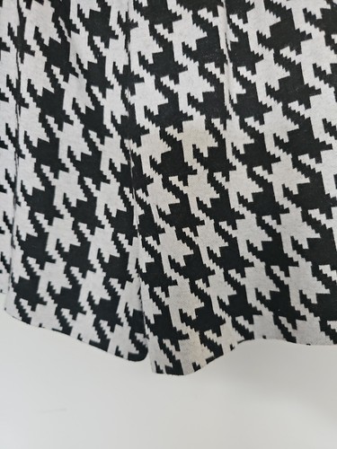 river island Girls Black And White Short With Leather Panel 7-8 Years - Picture 6 of 7