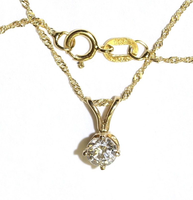 GIA certified 14k yellow gold .31ct round diamond solitaire pendant necklace 18"