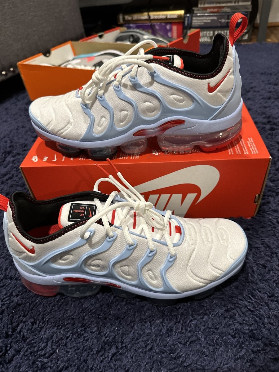 nike vapormax plus white university red psychic blue