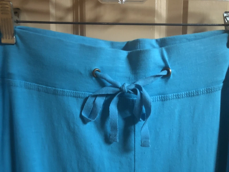 Nuevo con etiquetas Pantalones recortados de yoga salón perezoso tejido azul aguamarina Caribbean Joe 2X Foto 2 de 4