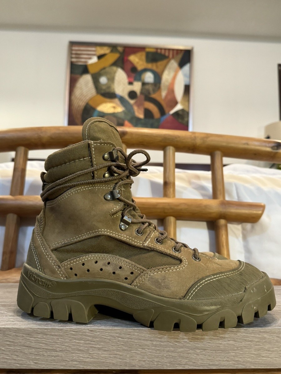 値下げ　BATES ベージュ ミリタリーブーツ ハイカット BATES GORE-TEX ブーツ コヨーテ 米軍放出品の商品詳細