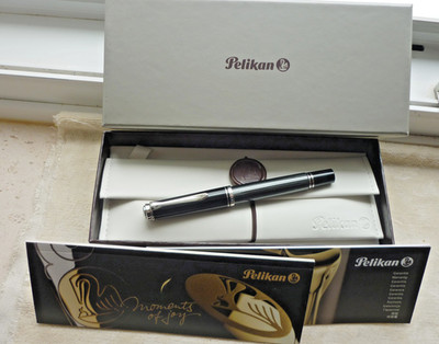 Pelikan Souverän Fountain Pen M405 Black Striped/Black Stripe Unused + Box